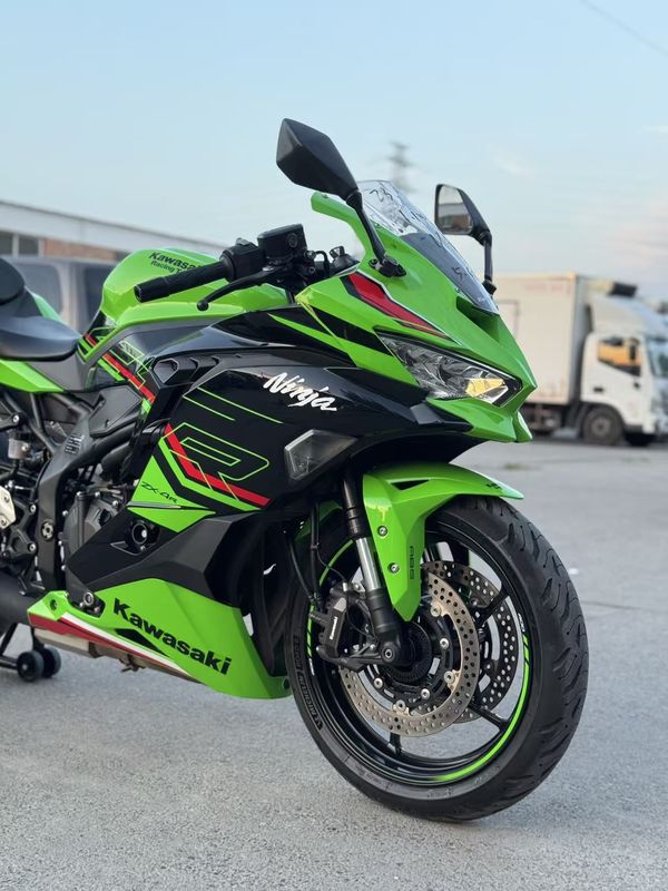 二手川崎ZX-4R