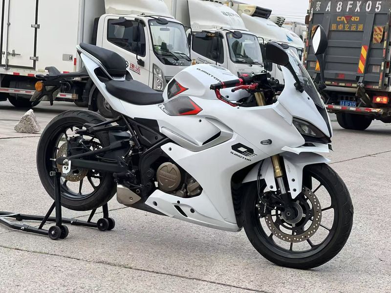 二手QJMOTOR赛250