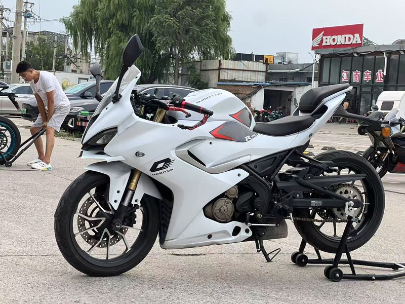 二手QJMOTOR赛250