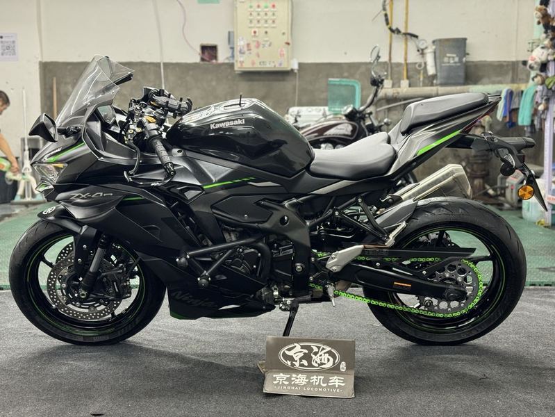 二手川崎ZX-4R