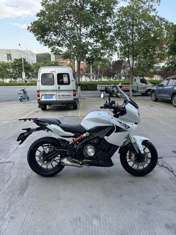 二手贝纳利302 Touring