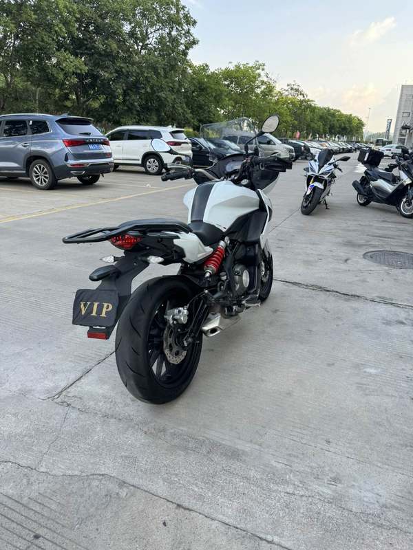 二手贝纳利302 Touring