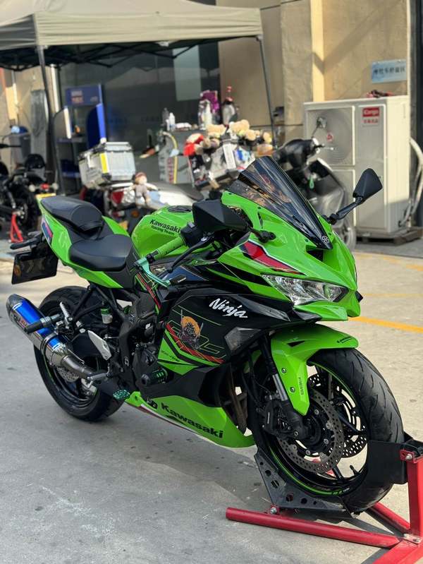 二手川崎ZX-4R