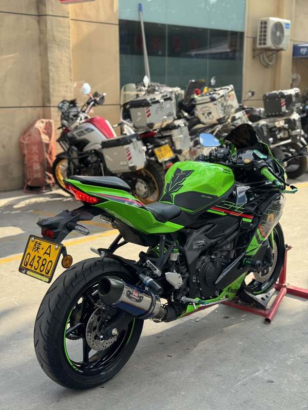 二手川崎ZX-4R