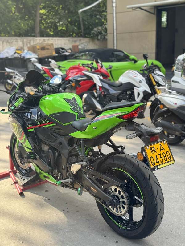 二手川崎ZX-4R