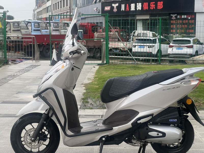 二手五羊本田Lead125