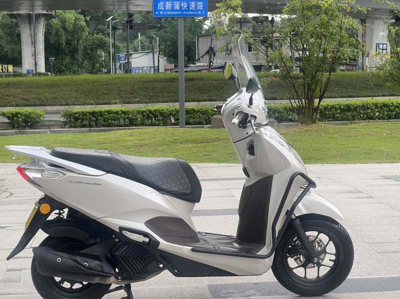 二手五羊本田Lead125