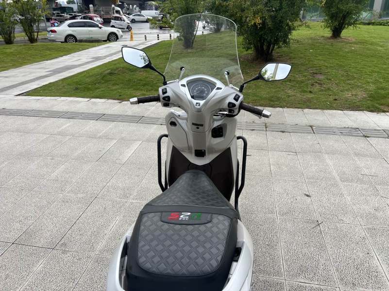 二手五羊本田Lead125