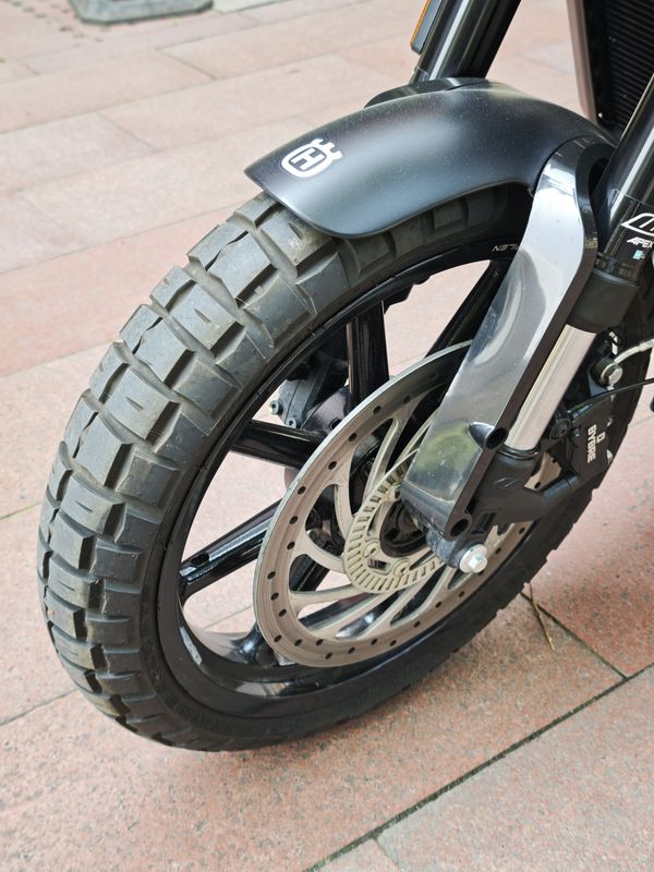 二手HUSQVARNA黑箭 401
