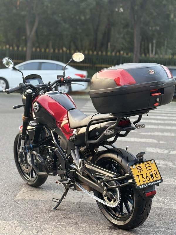 二手贝纳利幼狮 Leoncino 250