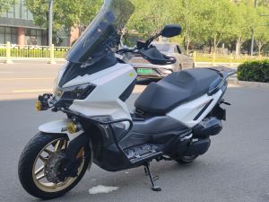 二手三阳哈士奇 Husky ADV300