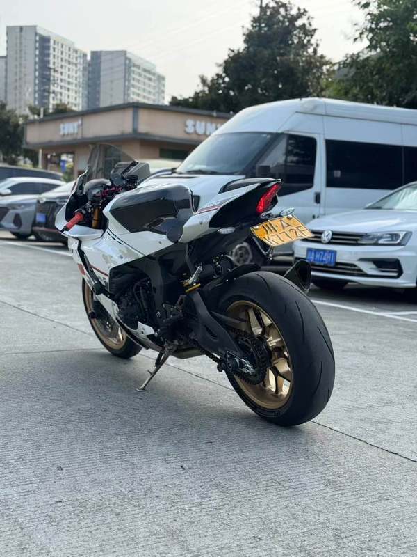 二手雅马哈YZF-R1