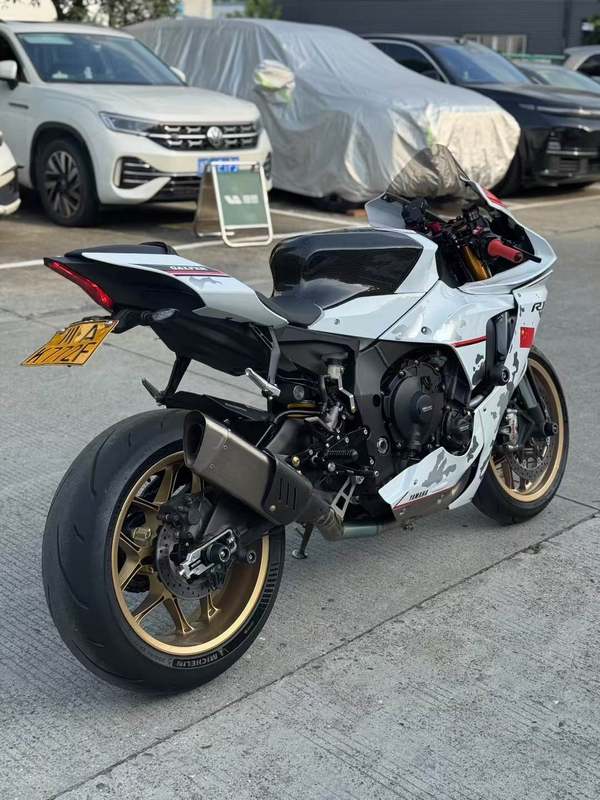 二手雅马哈YZF-R1