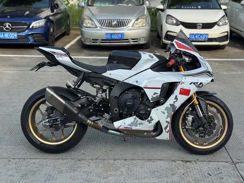 二手雅马哈YZF-R1