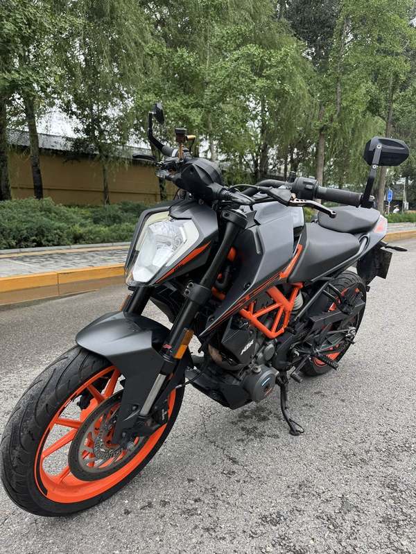 二手KTMR2R250 Duke