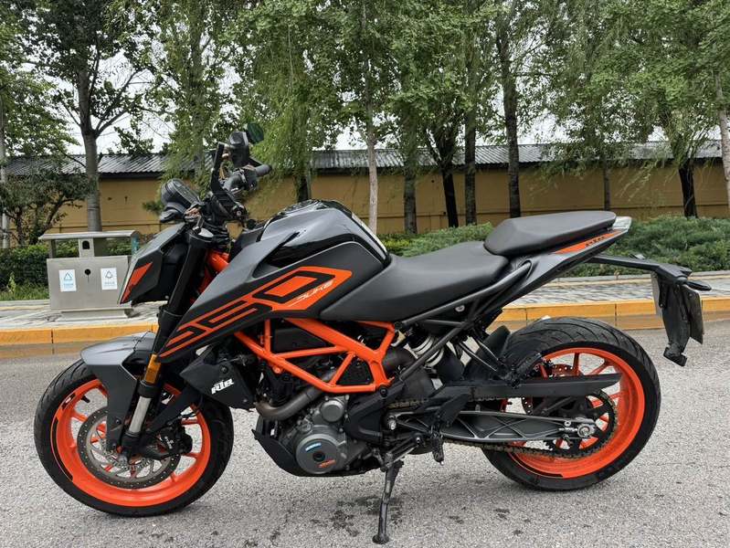 二手KTMR2R250 Duke