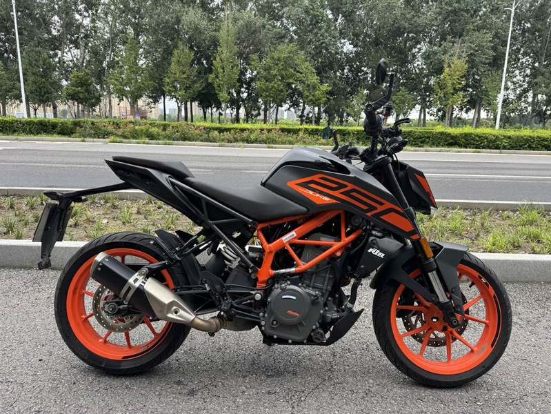 二手KTMR2R250 Duke