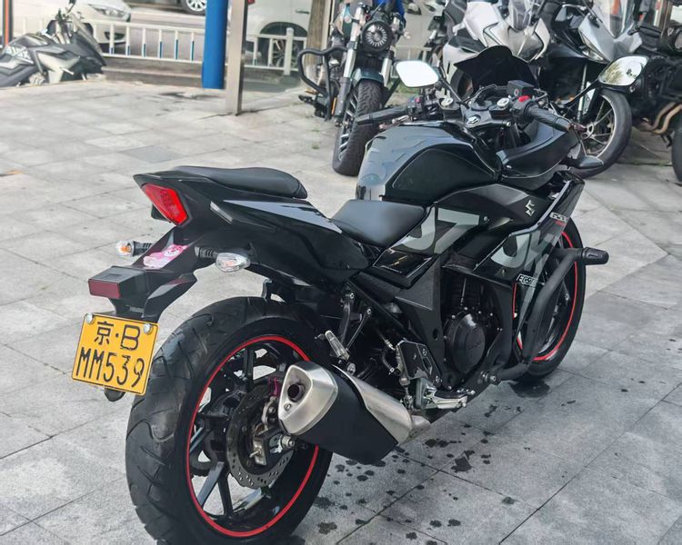 二手豪爵铃木GSX250R