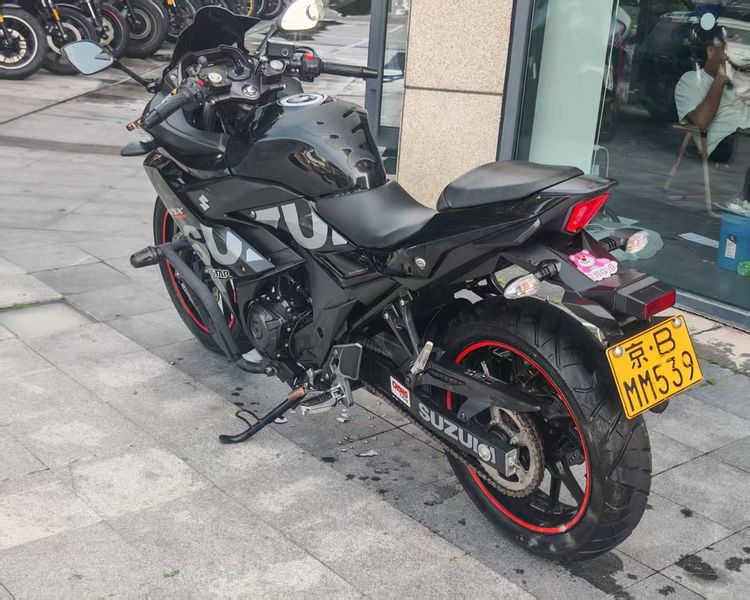 二手豪爵铃木GSX250R