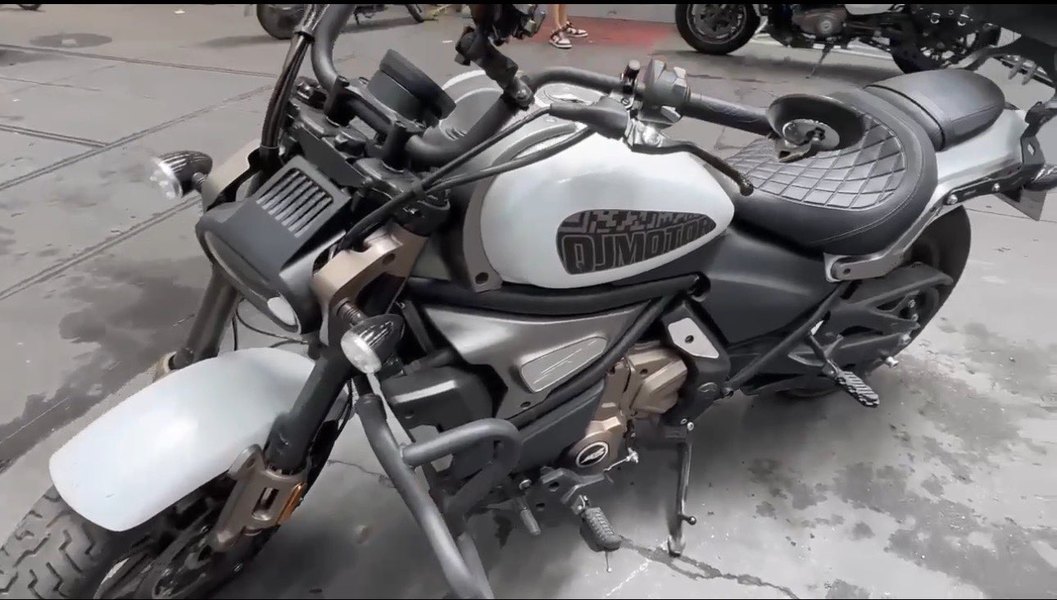 二手QJMOTOR闪700