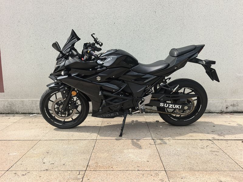 二手豪爵铃木GSX250R