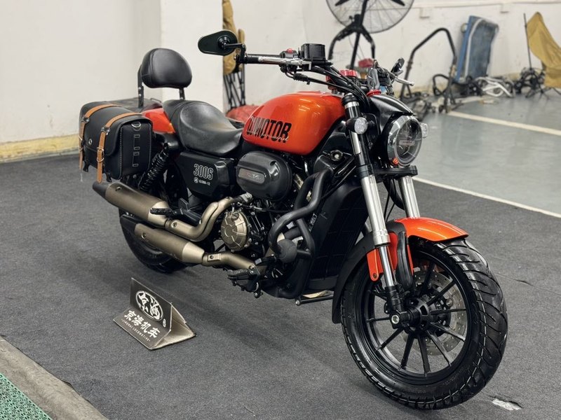 二手QJMOTOR闪300