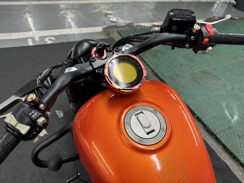 二手QJMOTOR闪300