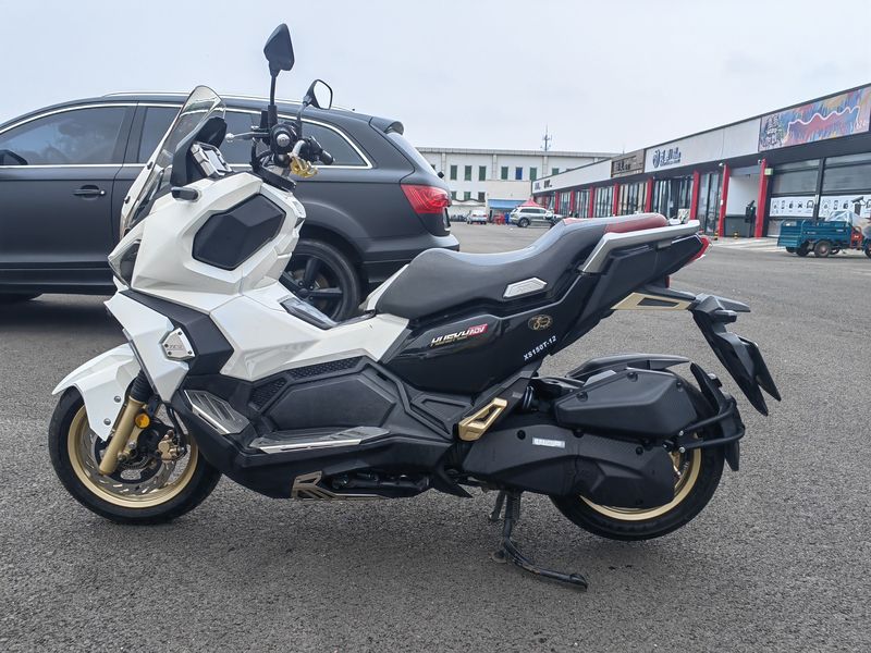 二手三阳哈士奇 Husky ADV150