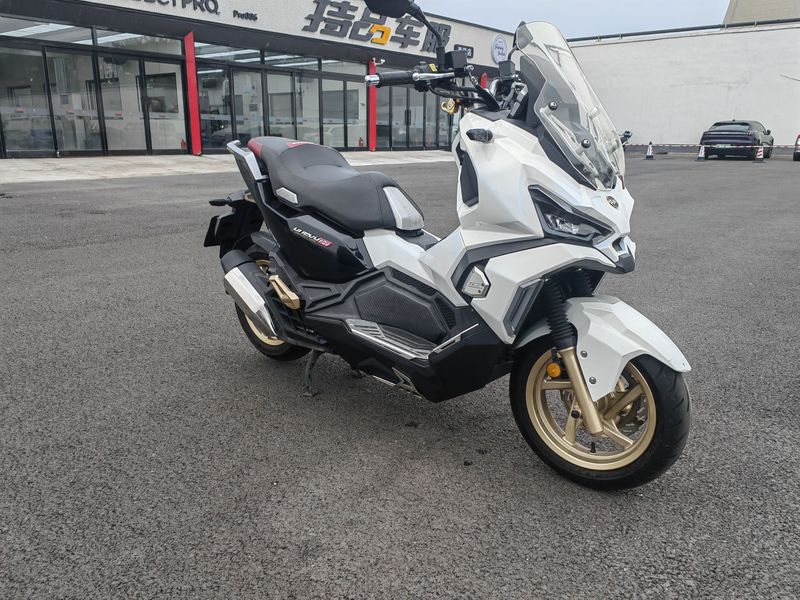 二手三阳哈士奇 Husky ADV150