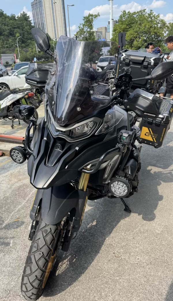 二手贝纳利TRK702