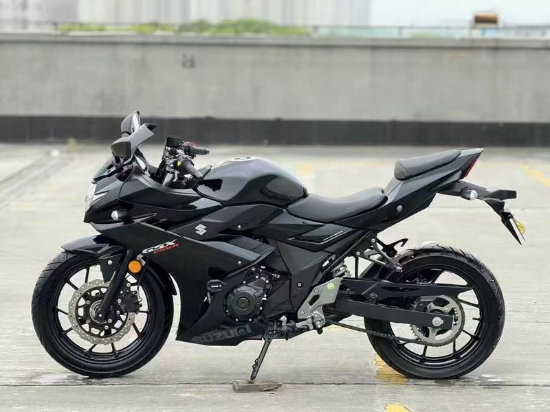 二手豪爵铃木GSX250R