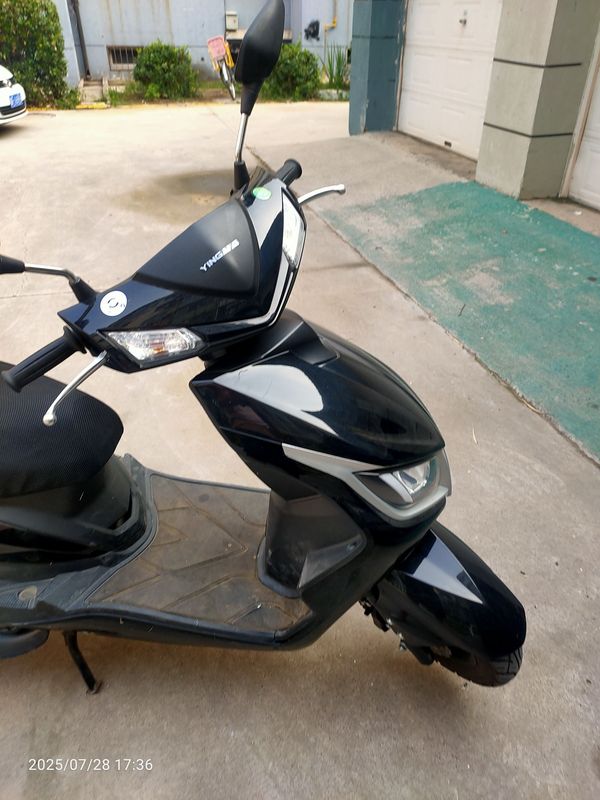二手银钢侠霍克YG125T-30