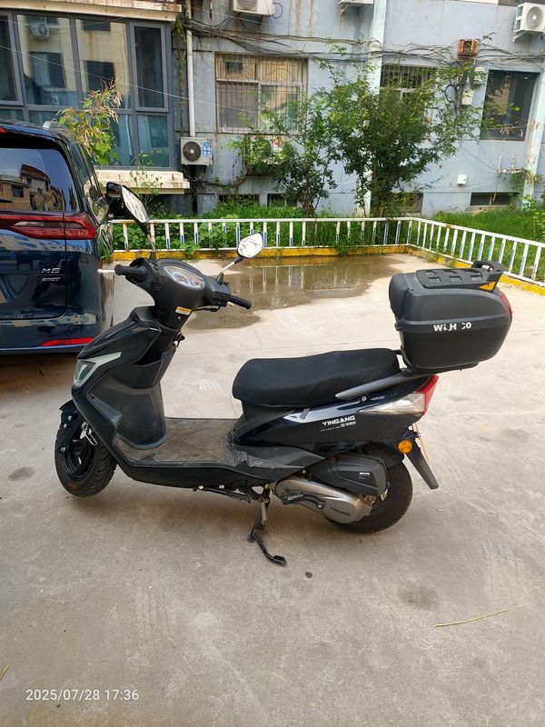 二手银钢侠霍克YG125T-30