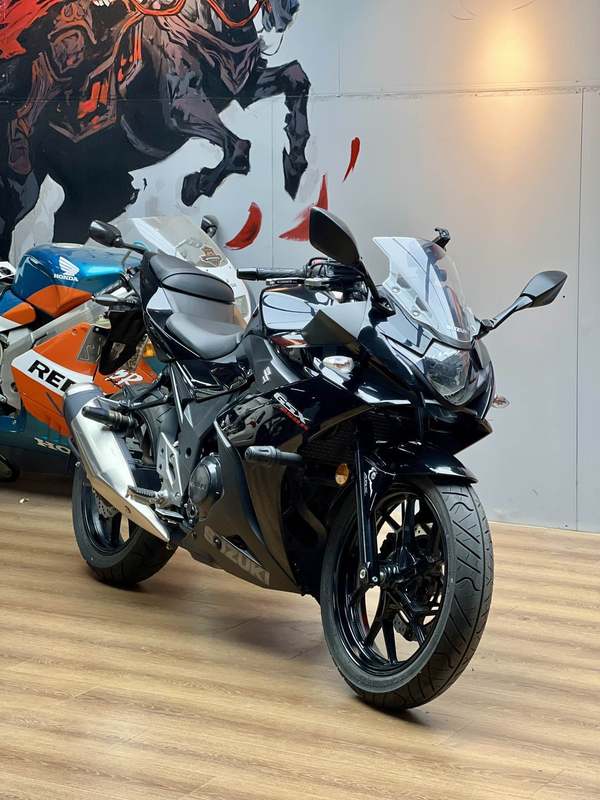 二手豪爵铃木GSX250R