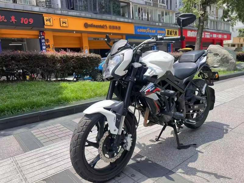 二手贝纳利红宝龙 TNT150i