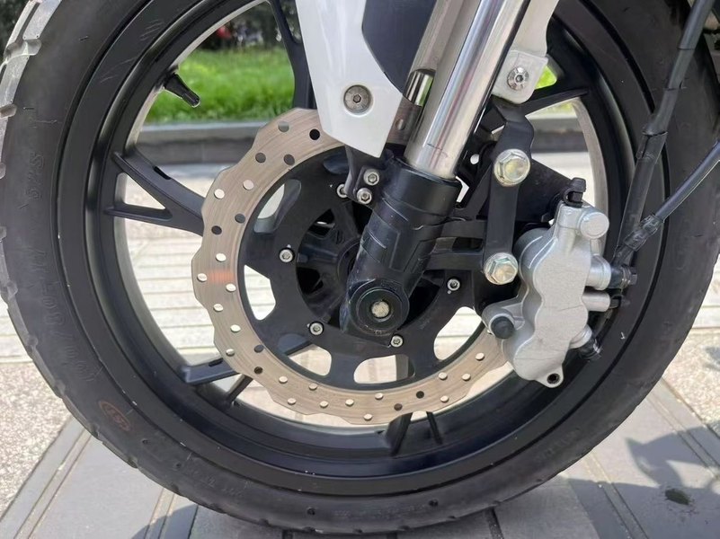 二手贝纳利红宝龙 TNT150i