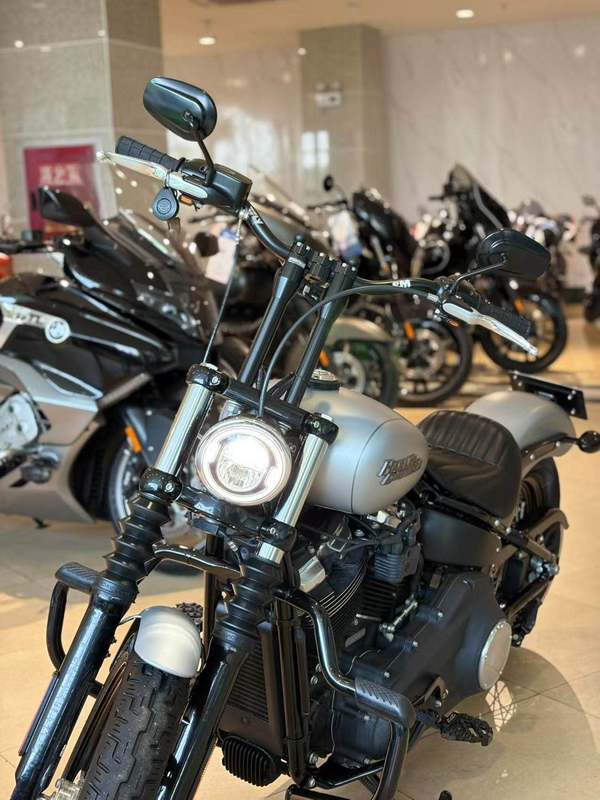 二手哈雷戴维森街霸 Street Bob