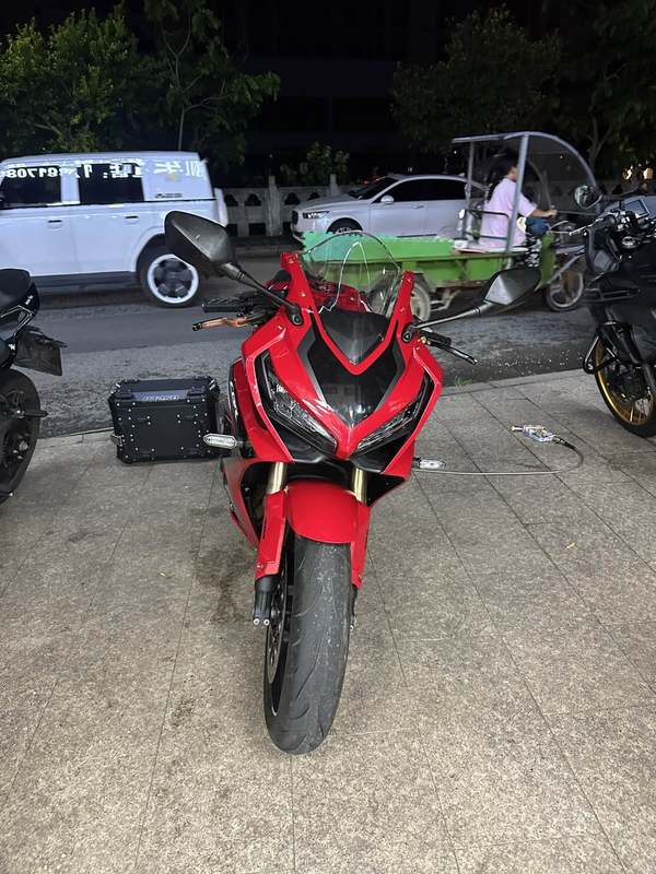 二手本田CBR650R