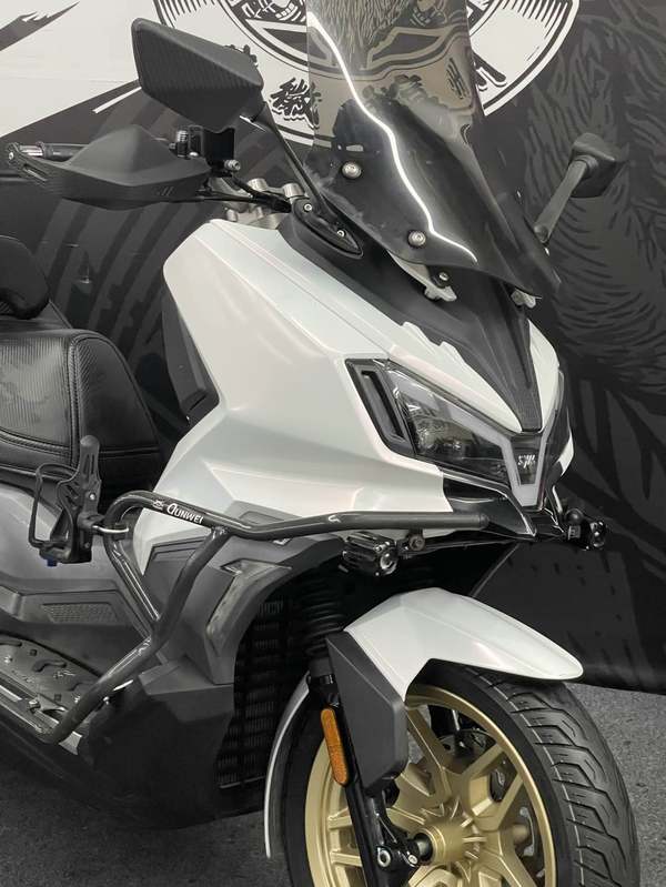 二手三阳哈士奇 Husky ADV300