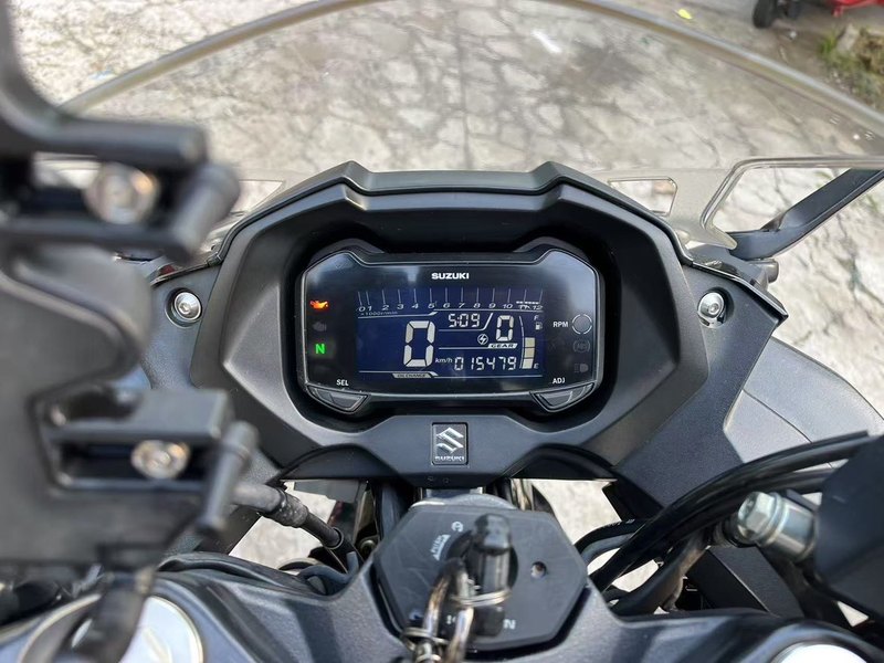 二手豪爵铃木GSX250R