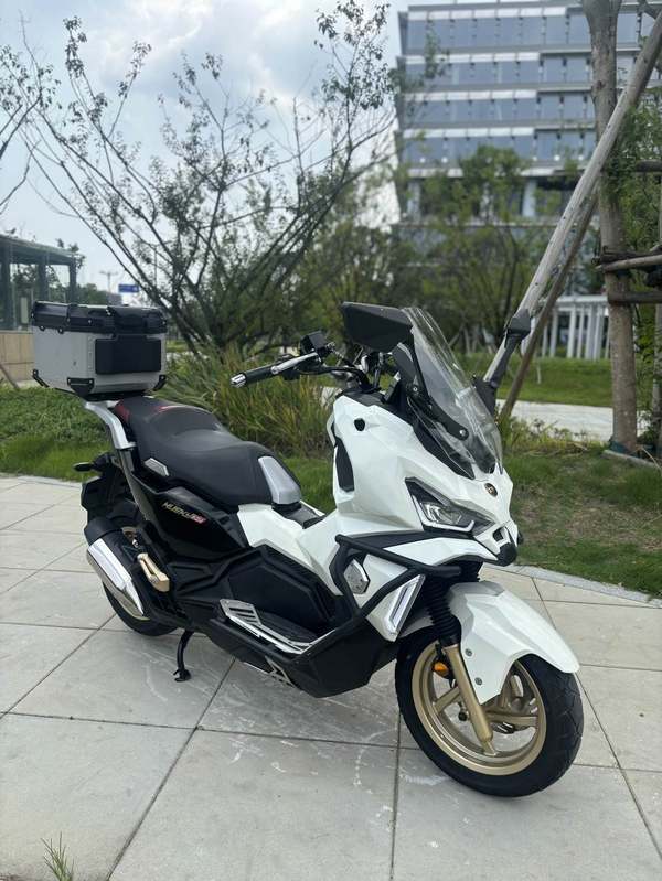 二手三阳哈士奇 Husky ADV150
