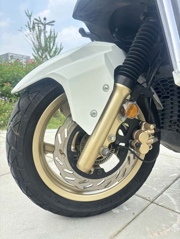 二手三阳哈士奇 Husky ADV150