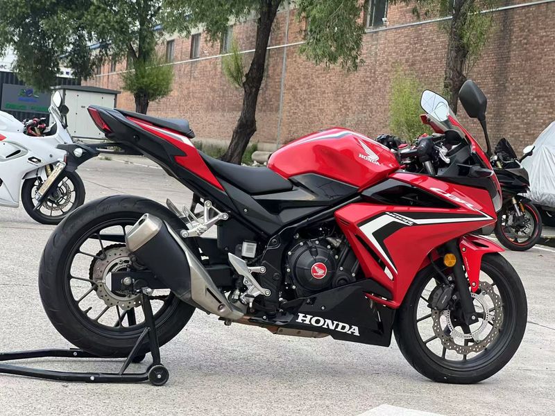 二手本田CBR400R