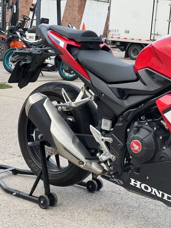 二手本田CBR400R