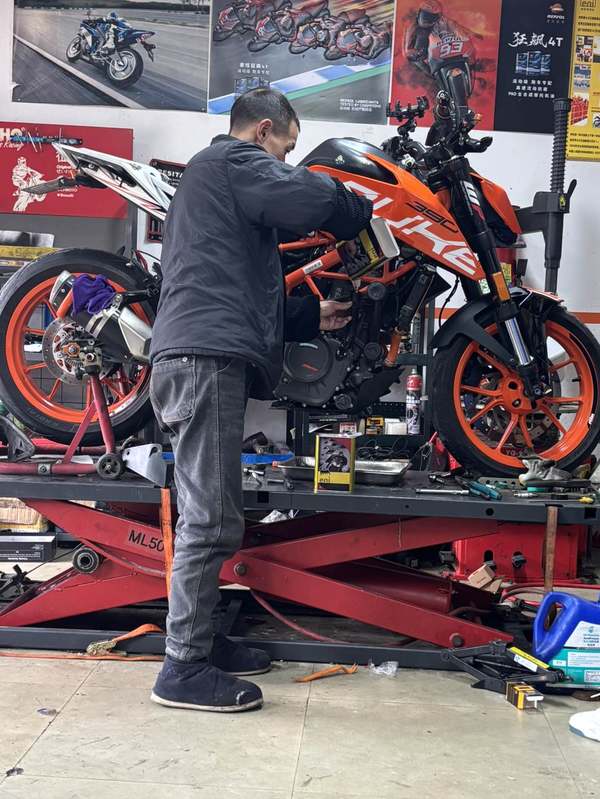 二手KTMR2R390 Duke