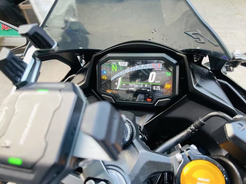 二手川崎ZX-4R