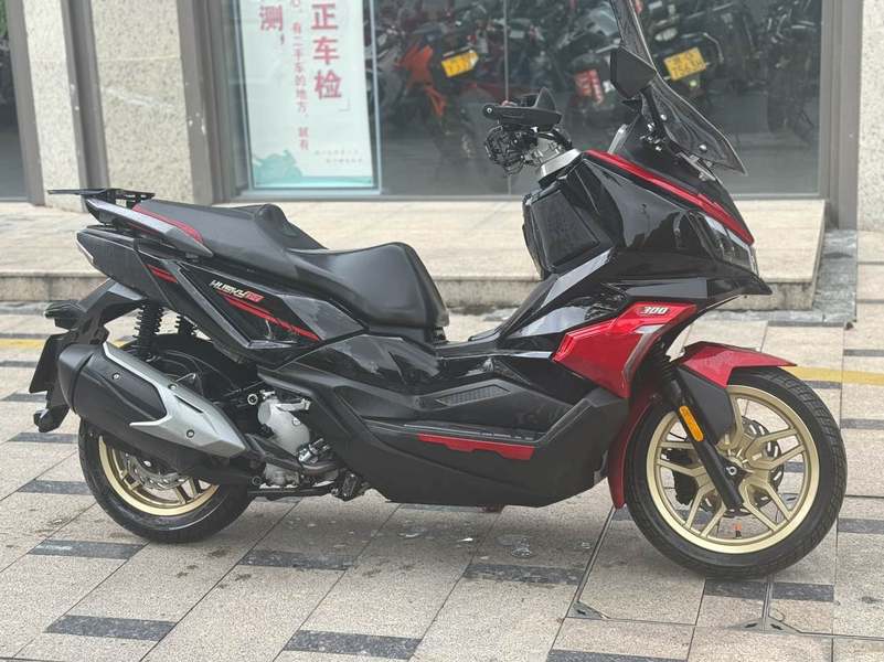 二手三阳哈士奇 Husky ADV300