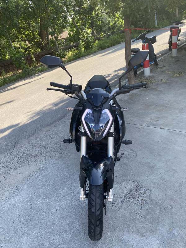二手贝纳利小迅龙 BN150S