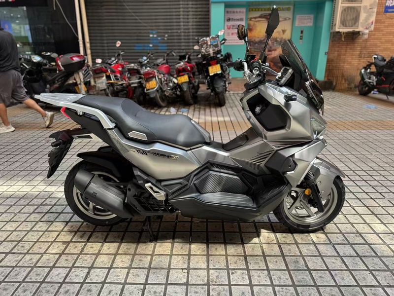 二手三阳哈士奇 Husky ADV150