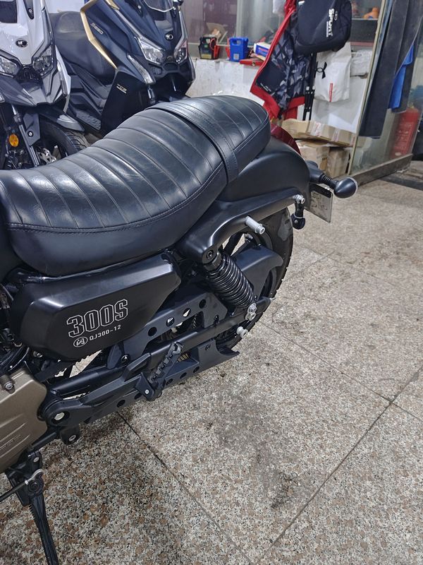 二手QJMOTOR闪300